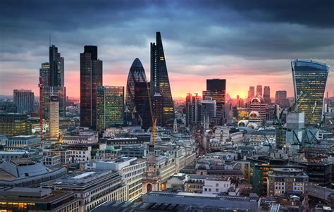 how big is london city|City of London .